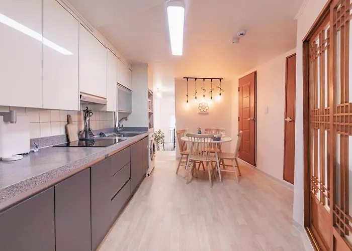 Namsan Tower View - Duplex, 3rooms 2toilets Villa