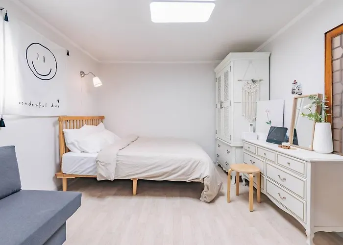 Namsan Tower View - Duplex, 3rooms 2toilets Villa