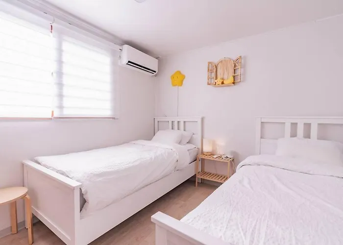 Namsan Tower View - Duplex, 3rooms 2toilets Villa *