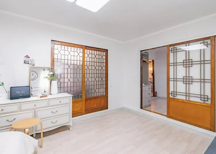 Namsan Tower View - Duplex, 3rooms 2toilets Villa